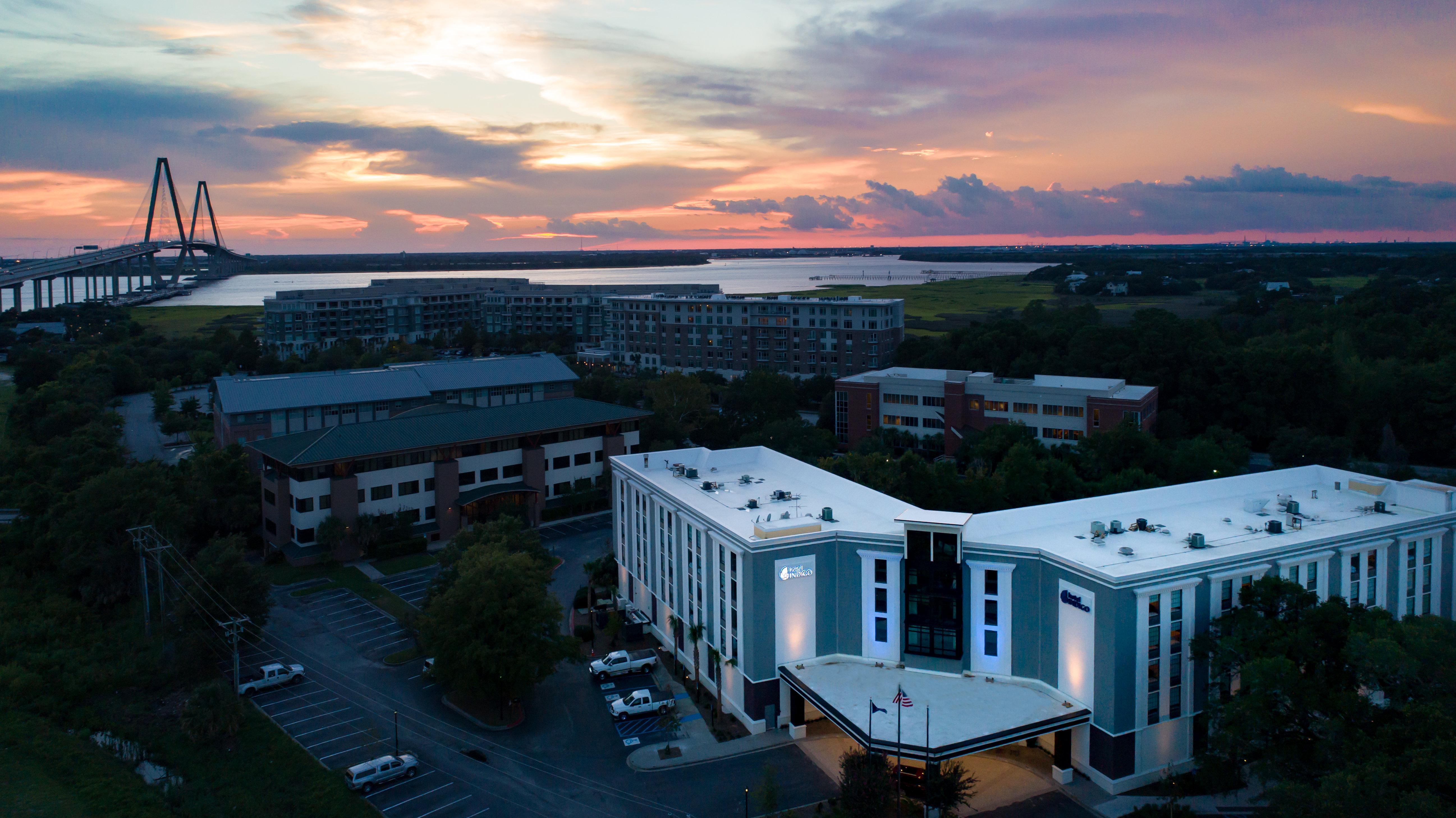 Hotel Indigo Charleston - Mount Pleasant, An Ihg Hotel Exterior photo